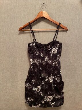 stradivarius Black Floral Mini Dress with White Rose Print